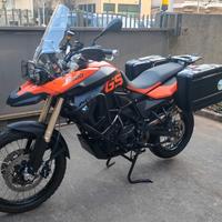 BMW F800GS completa di tutti gli accessori 