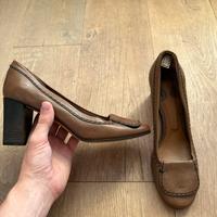 Décolleté Chloé in pelle marrone