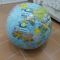 globo Terra gonfiabile