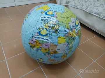 globo Terra gonfiabile