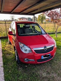 Opel Agila colore rosso anno 2013