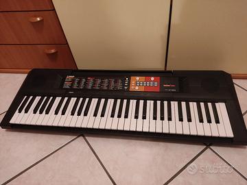 Tastiera yamaha psr f51