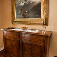 Quadro con preziosa cornice in foglia d’oro