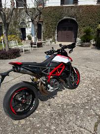 HYPERMOTARD 950 2025