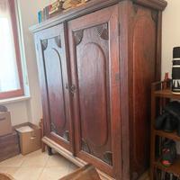 Armadio antico etnico indonesiano legno massello
