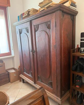 Armadio antico etnico indonesiano legno massello