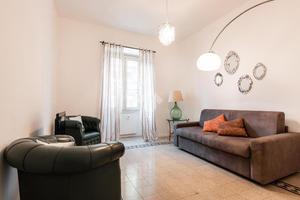 2 LOCALI A ROMA