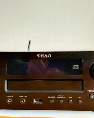 Sintoamplificatore TEAC CRH 700