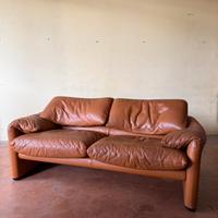 Divano Maralunga by Cassina