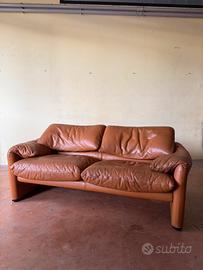 Divano Maralunga by Cassina