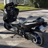Yamaha TMax 560 anno 2024
