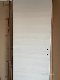 porta battente biancha