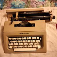 MACCHINA DA SCRIVERE OLIVETTI LETTERA 25