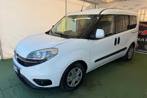 FIAT DOBLO 1.6 DIESEL 105CV AUTOCARRO FINESTRATO