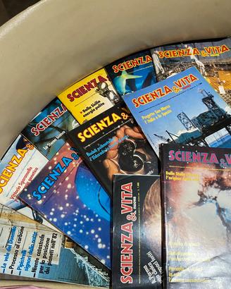 Lotto 12 riviste vintage anni ‘80 Scienza&Vita