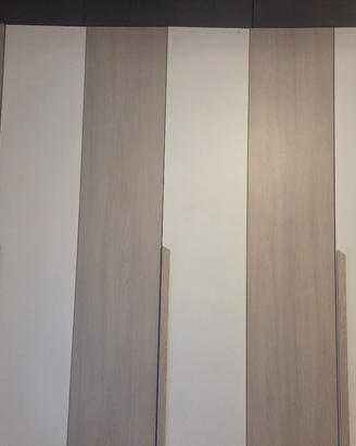 camera da letto matrimoniale con materasso e retr
