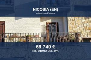 Immobile in asta di 135 m² con box auto a Nicosia