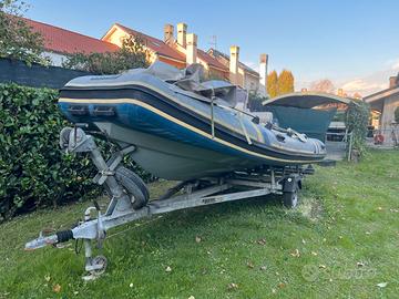 Gommone Marlin 480 completo di motore e carrello