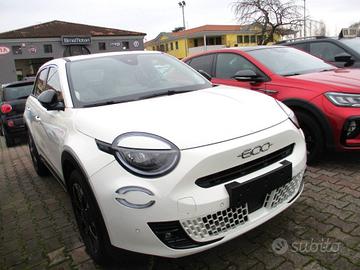 Fiat 600 Hybrid DCT MHEV LaPrima - FULL OPTIONAL