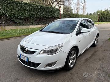 Opel Astra 1.4 100CV 5 porte Elective EURO 5