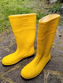 2 paia Stivali n° 45