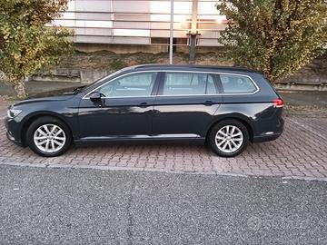 Passat Variante diesel automatic 150cv   381000km