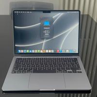 MacBook Air 2022 M2 |  8/256GB | Con Accessori