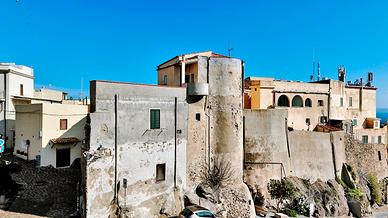 Castelsardo - Casa con torre medievale e vista mar
