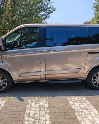 Ford Tourneo Custom 6d-temp 90.500km / dic2020