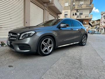Mercedes gla premium amg 200
