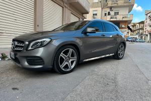 Mercedes gla premium amg 200