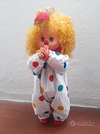 Grande bambola anni '80 meccanica e musicale