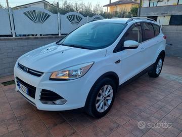 BELLA Ford Kuga