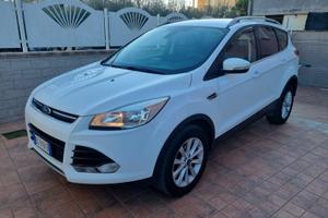 BELLA Ford Kuga