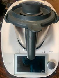 Bimby TM6 + Bimby Friend +Accessori Vari