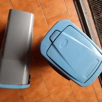 PATTUMIERA in plastica grigia e coperchio celeste