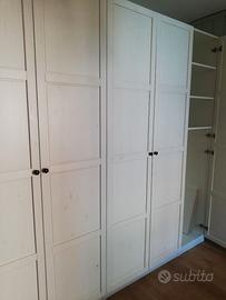 Armadio Ikea 5 ante con cassetti già smontato