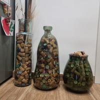 Vasi in vetro con tappi di sughero