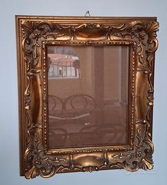 Vecchia cornice in legno