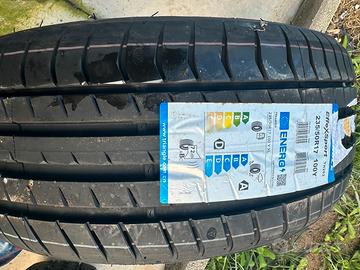 SET 4 PNEUMATICI EFFEXSPORT 235 50 R17 100Y