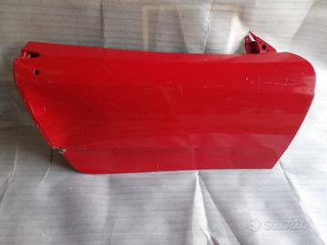 Porta Ferrari 360 e calandra fari