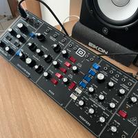 Behringer Model D