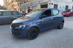 Lancia Ypsilon 1.0 FireFly 5 porte S&S Hybrid Ecoc