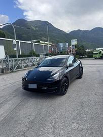 Tesla Model Y Long Range