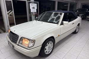 MERCEDES-BENZ E 200 CAT CABRIOLET