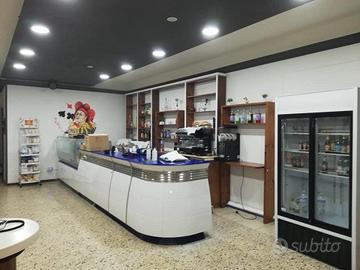 Locale commerciale per attivitá