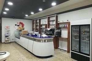 Locale commerciale per attivitá