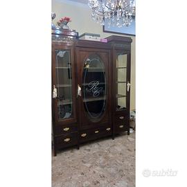 Credenza a vetri stile liberty primo 900 a 3 corpi