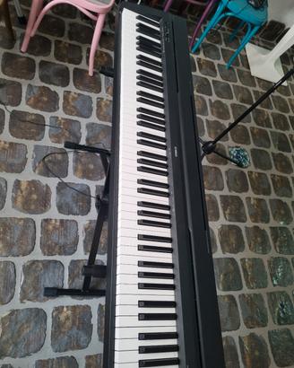 tastiera  Yamaha  piano p 45