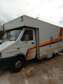 Autonegozio resti 49 12 pat.c